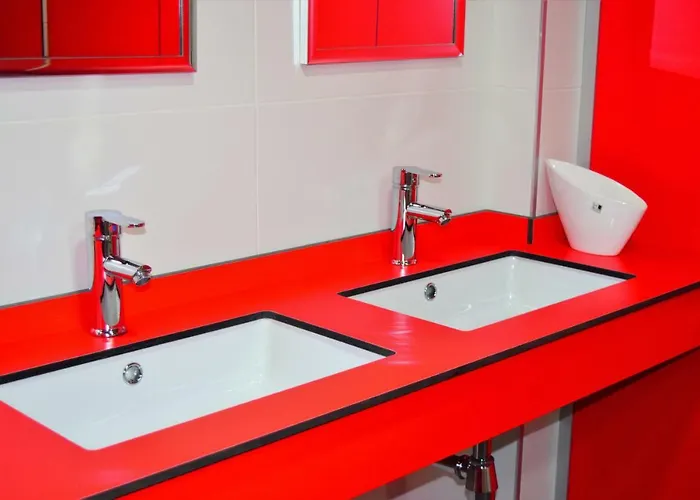 Miras بيت شباب